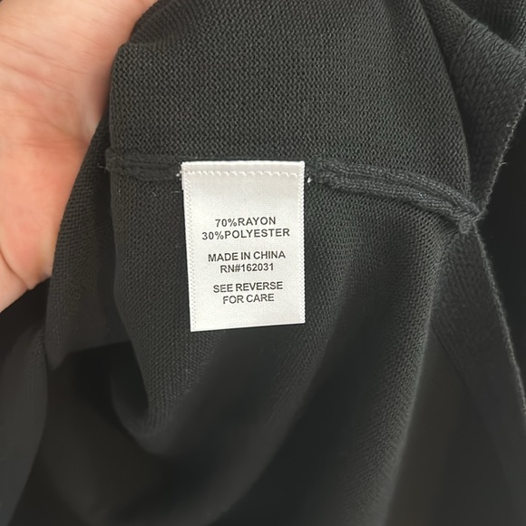 Cute high/low lightweight sweater - Picture 7 of 7